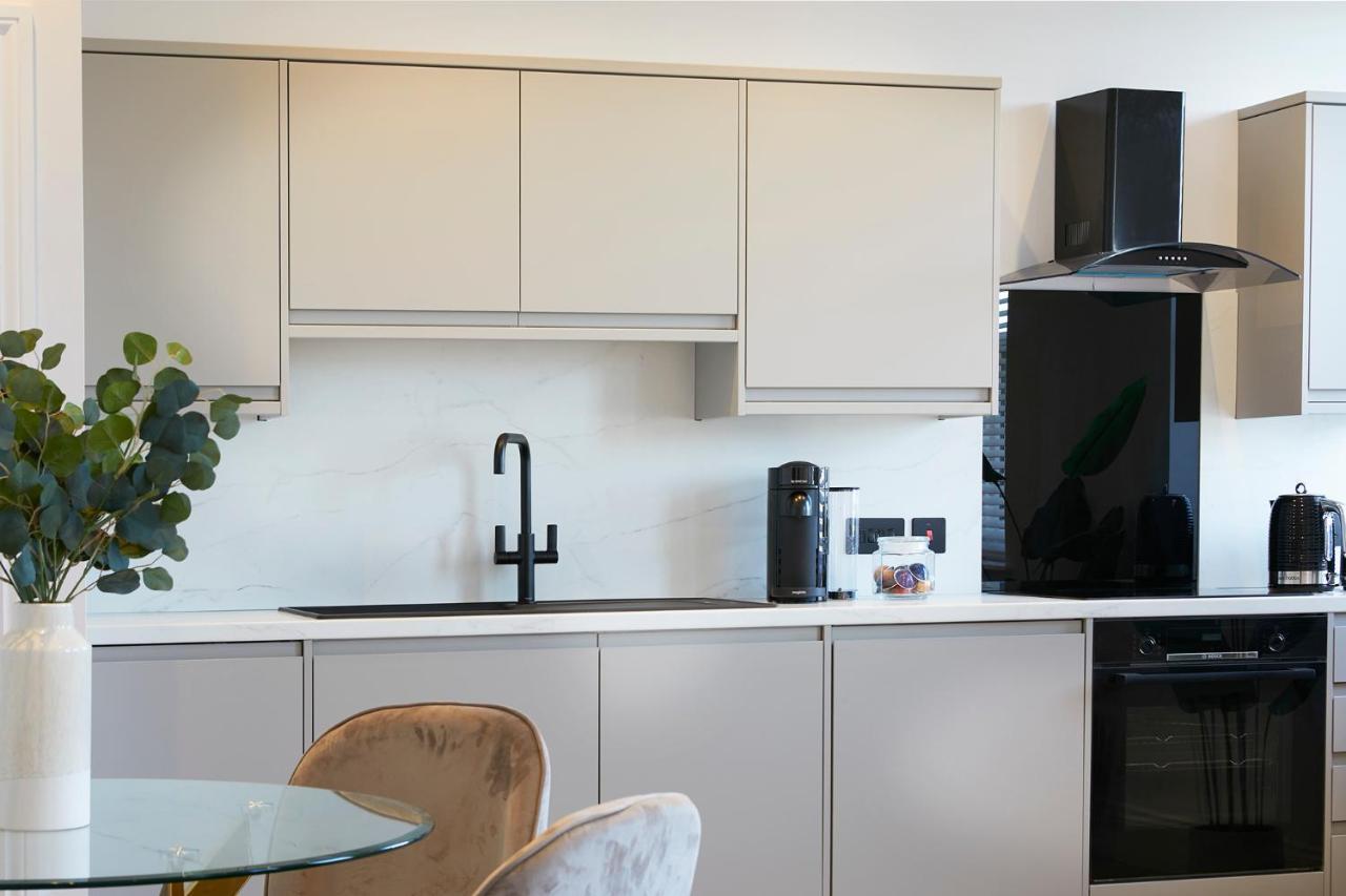 The Salisbury - Luxury By In Apartment Scarborough